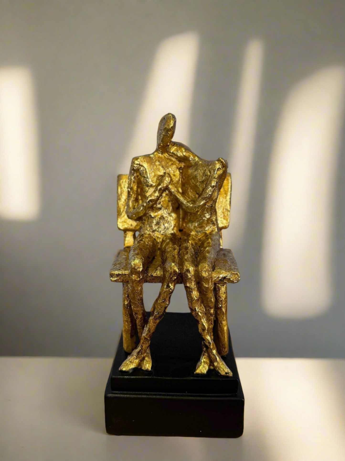 Statuette of a couple in love