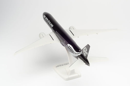 მეტალი თვითმფრინავის მოდელი Boeing 777-300ER New Zealand