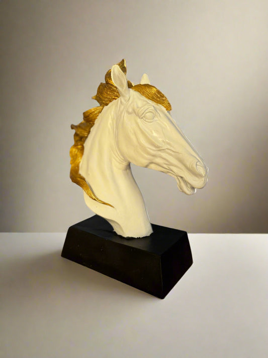 Animal figurine horse - home decor