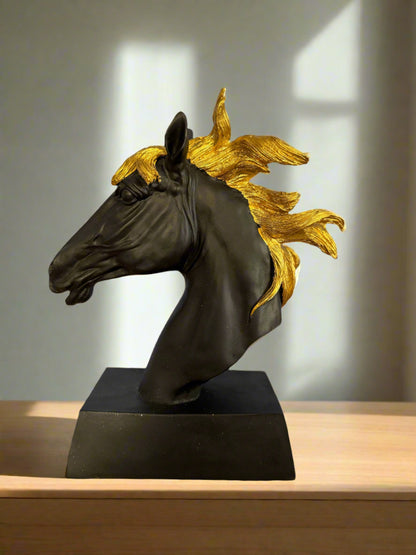 Statuette horse