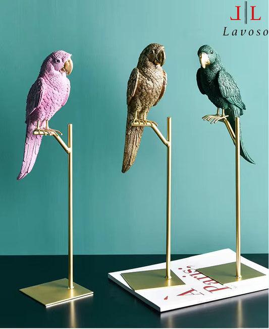 Parrot statue set