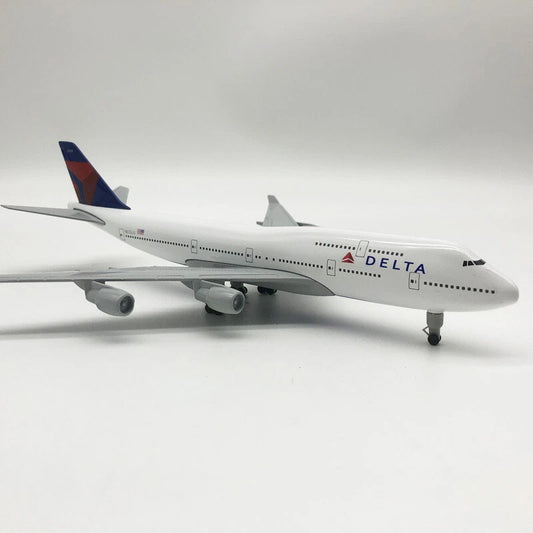 მეტალის თვითმფრინავის მოდელი Boeing 747 Delta Air Lines